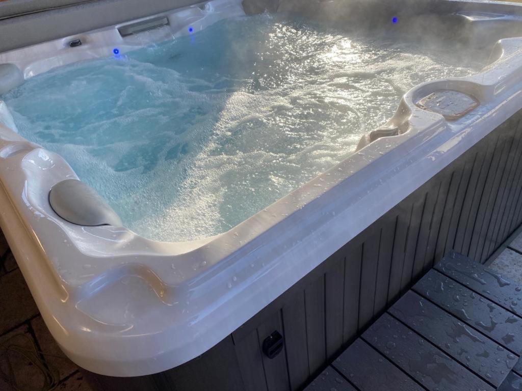 Alpenblick Nahe Muenchen Mit Outdoor Whirlpool - 21 Min Von Muenchen Mit Zug Assling Esterno foto